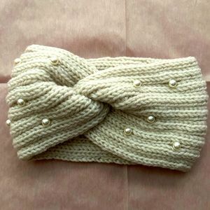 New Cream Colored Vintage Knitted Headband/Ear Warmers With Pearl Decor